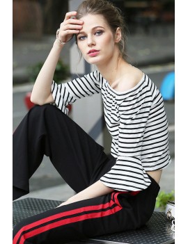 Black And White Striped Boat Neck Long Sleeves Tees